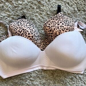 Victoria Secret Bras NWT 2 PC
